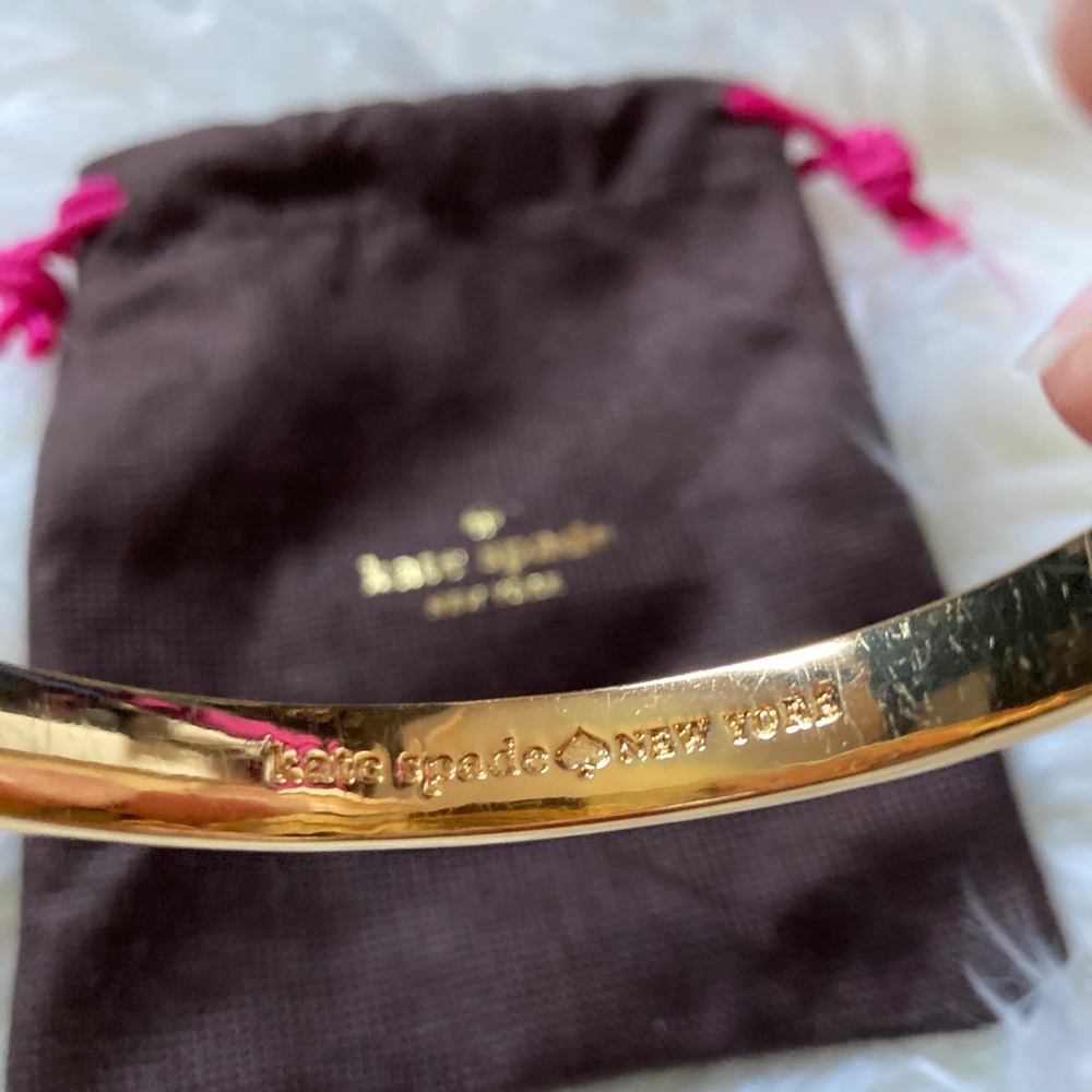 Kate Spade bangle & earrings set. - Picture 4 of 6